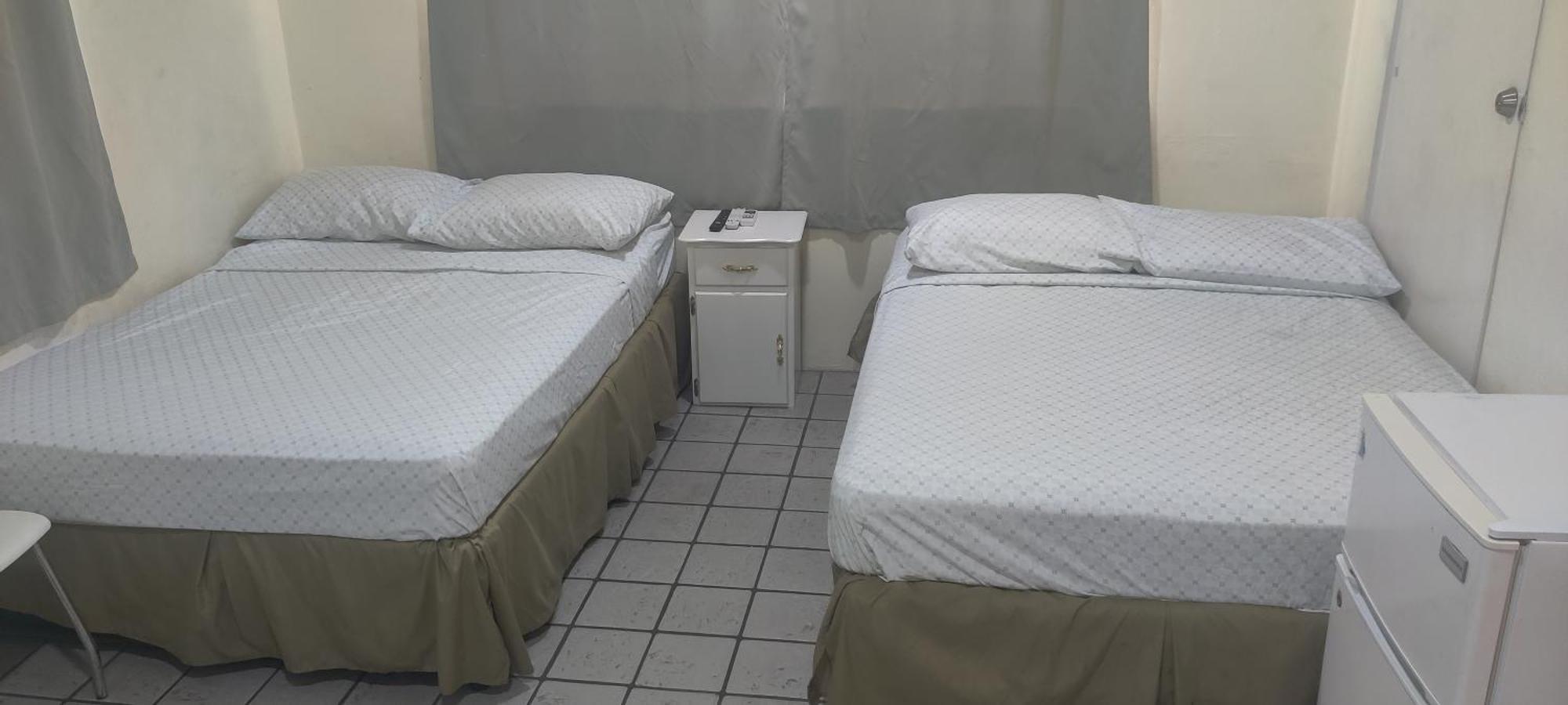 วู้ดบรูค ออน ดิ อเวนิว Bed & Breakfast Port of Spain ภายนอก รูปภาพ