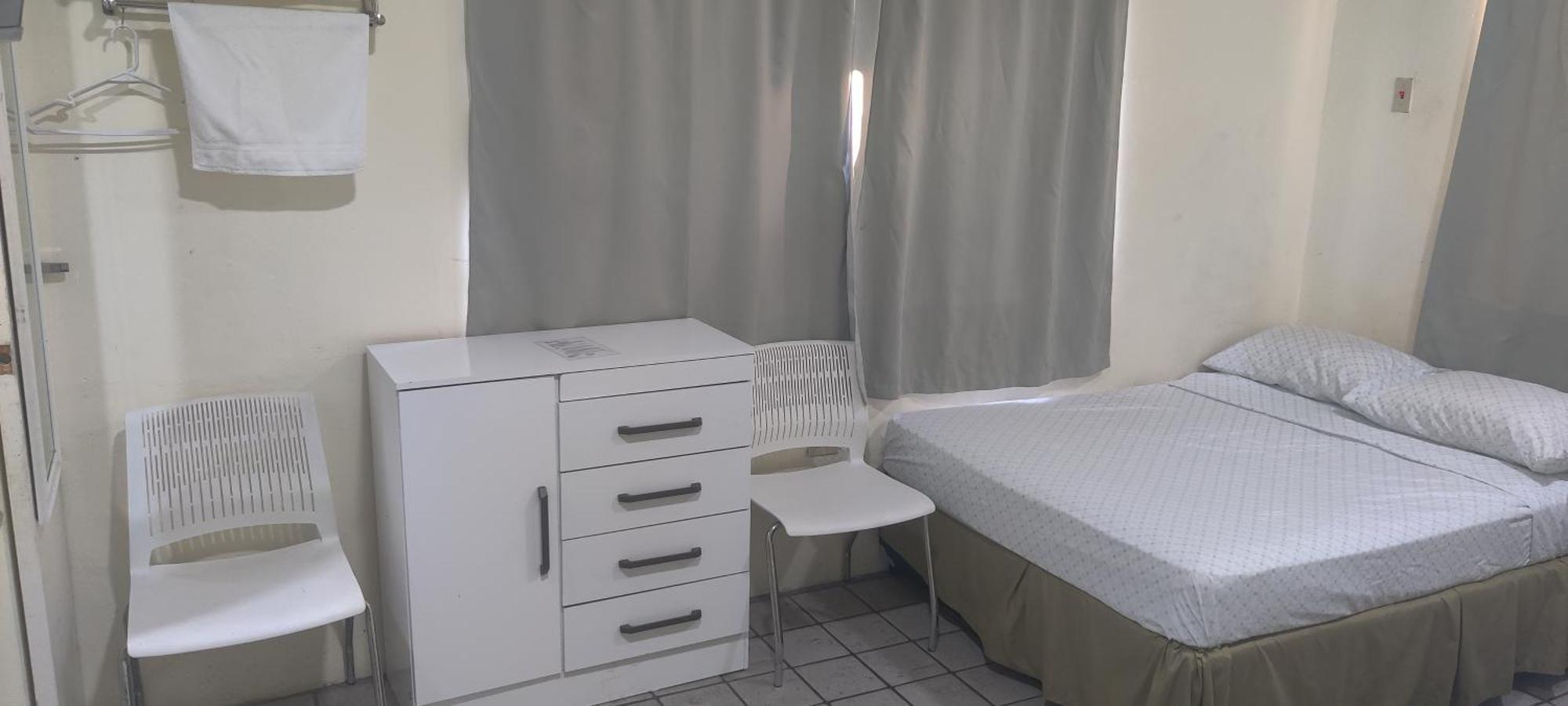 วู้ดบรูค ออน ดิ อเวนิว Bed & Breakfast Port of Spain ภายนอก รูปภาพ